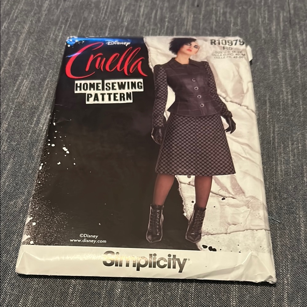 Simplicity R10979/S9339 sizes 14-22